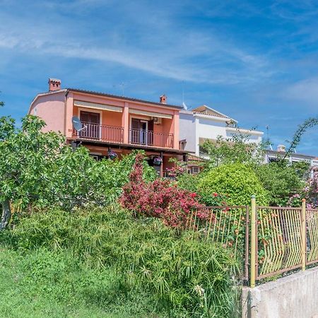 Apartments With A Parking Space Pula - 16053 Bagian luar foto